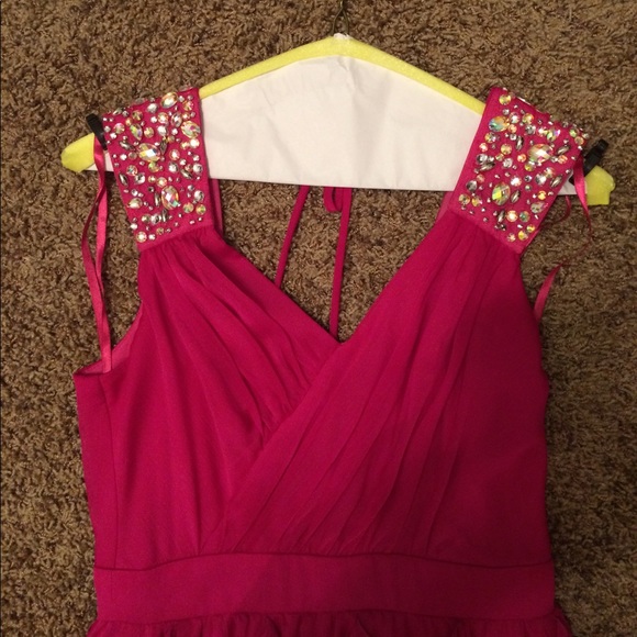 Semi-formal/ cocktail dress; junior prom - Picture 4 of 7