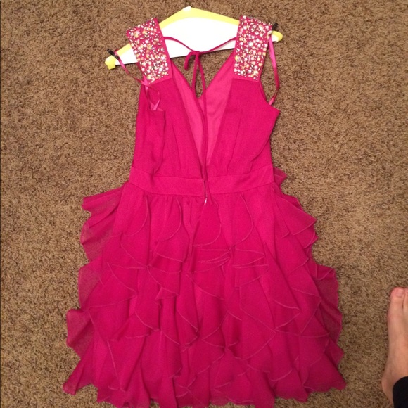 Semi-formal/ cocktail dress; junior prom - Picture 6 of 7