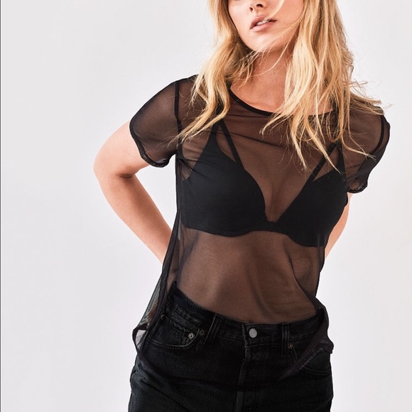 ✨M/L✨Victoria's Secret Mesh tee. NIP. - Picture 1 of 4
