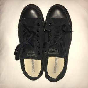 Black Converse