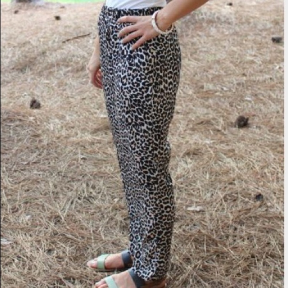 ❌❌SOLD❌❌Loose Fit Leopard Pants