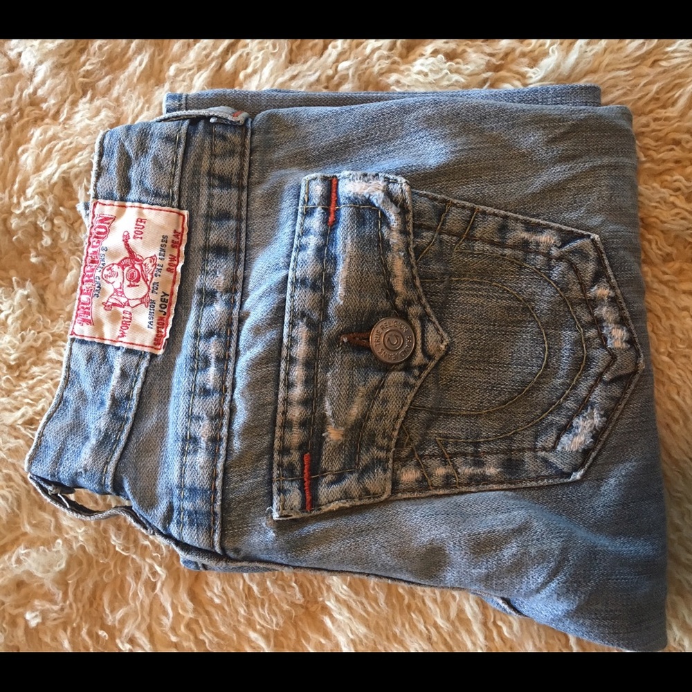 True Religion Joey destroyed Jeans to love in!