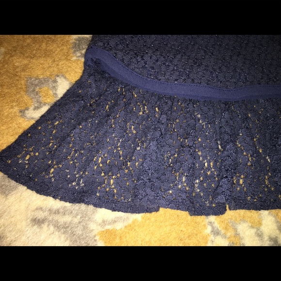 Milly navy lace top with buttons up back - Picture 3 of 4