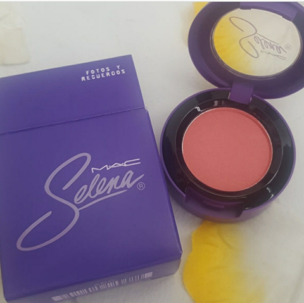 Selena Fotos y Recuerdos