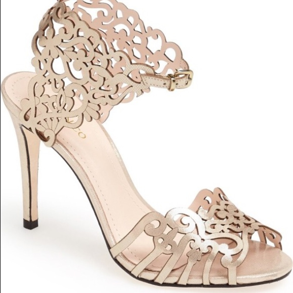 Klub Nico 'Moxie' Laser Cut Sandal