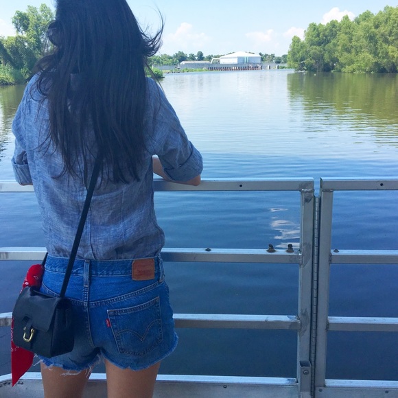 Meet your Posher, Jenny! - Picture 2 of 3