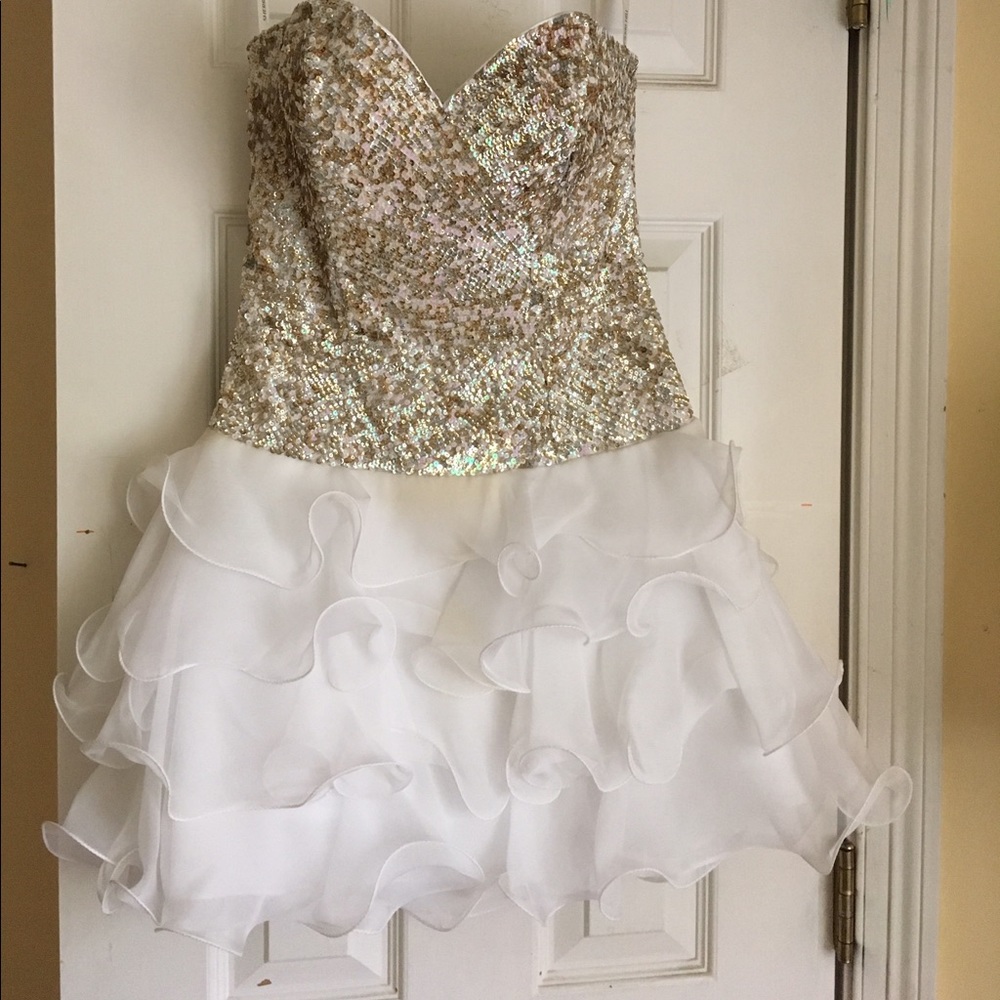 Sherri Hill prom dress