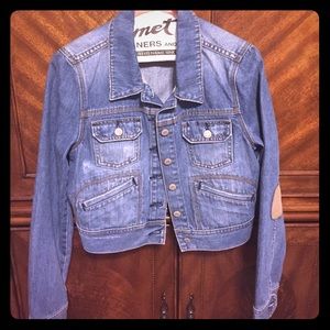 Old Navy Distressed Cropped Denim w/elbow patches