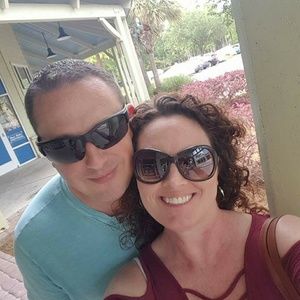 Meet your Posher, Dara