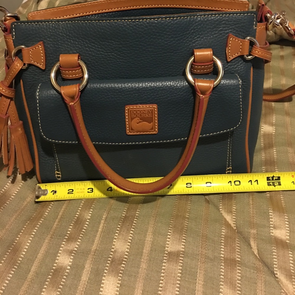 Dooney bourke purse