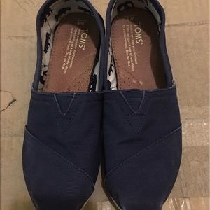 Toms classic navy blue