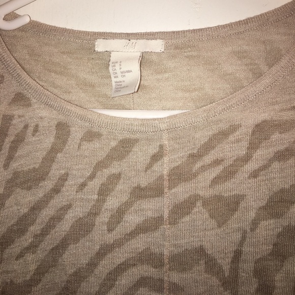 H&M Long Sleeve See-Through Sweater - Picture 3 of 3