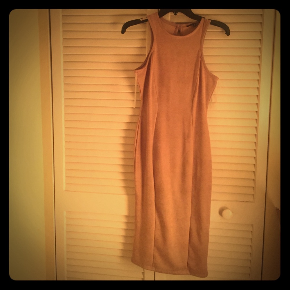 Nude curve fitting mid long dress