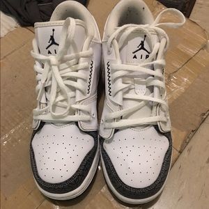 Jordan AJ 1 Flight White