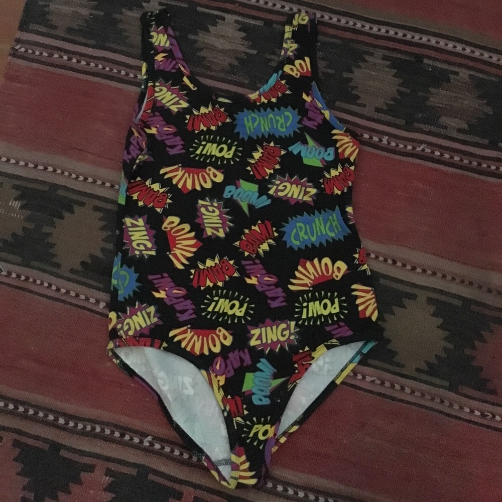 Unworn pop rave bodysuit à la Dollskill