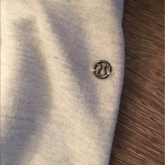 Lululemon - Picture 4 of 4