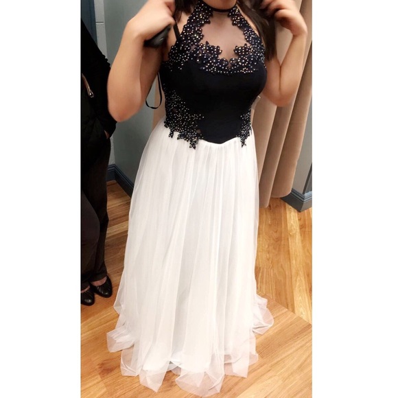 Dresses & Skirts - A never before worn Prom dress!!