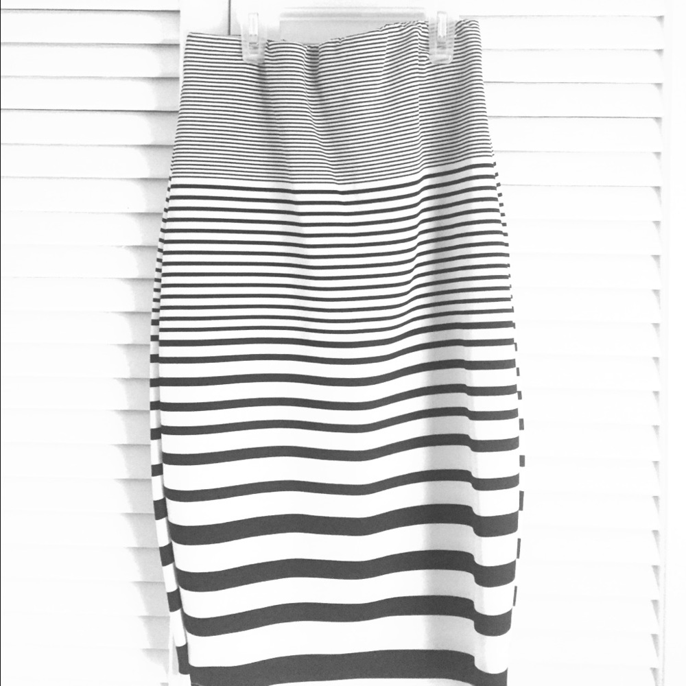 Black and white stripe skirt
