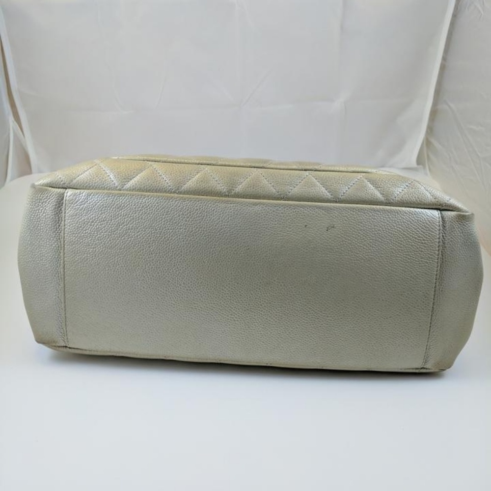 SOLD! Authentic Chanel Metallic GST - Picture 3 of 8