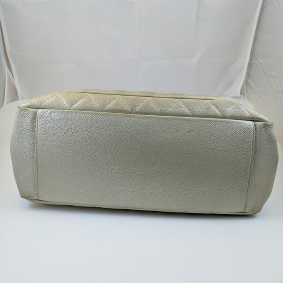 SOLD! Authentic Chanel Metallic GST - Picture 3 of 8