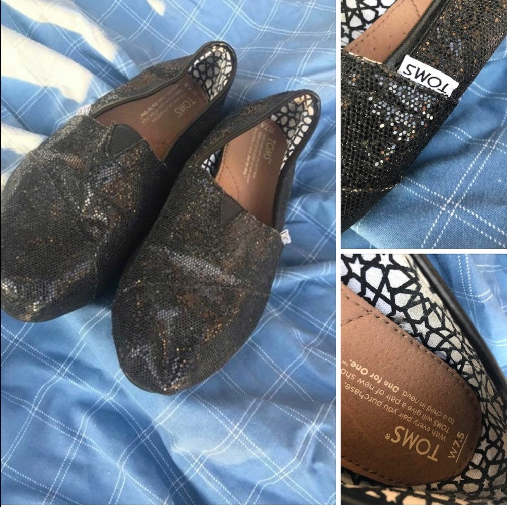 Black sparkle toms 7.5
