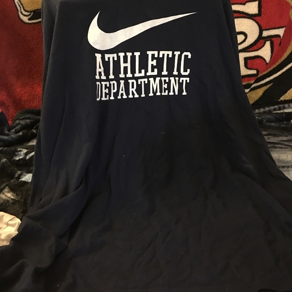 Nike T Shirt