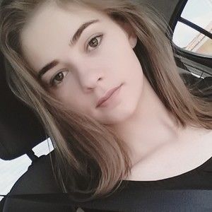 Meet your Posher, Adriana