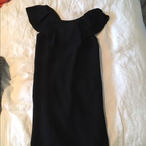 Banana republic black ruffled collar dress