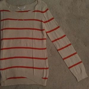 Light Pullover Sweater