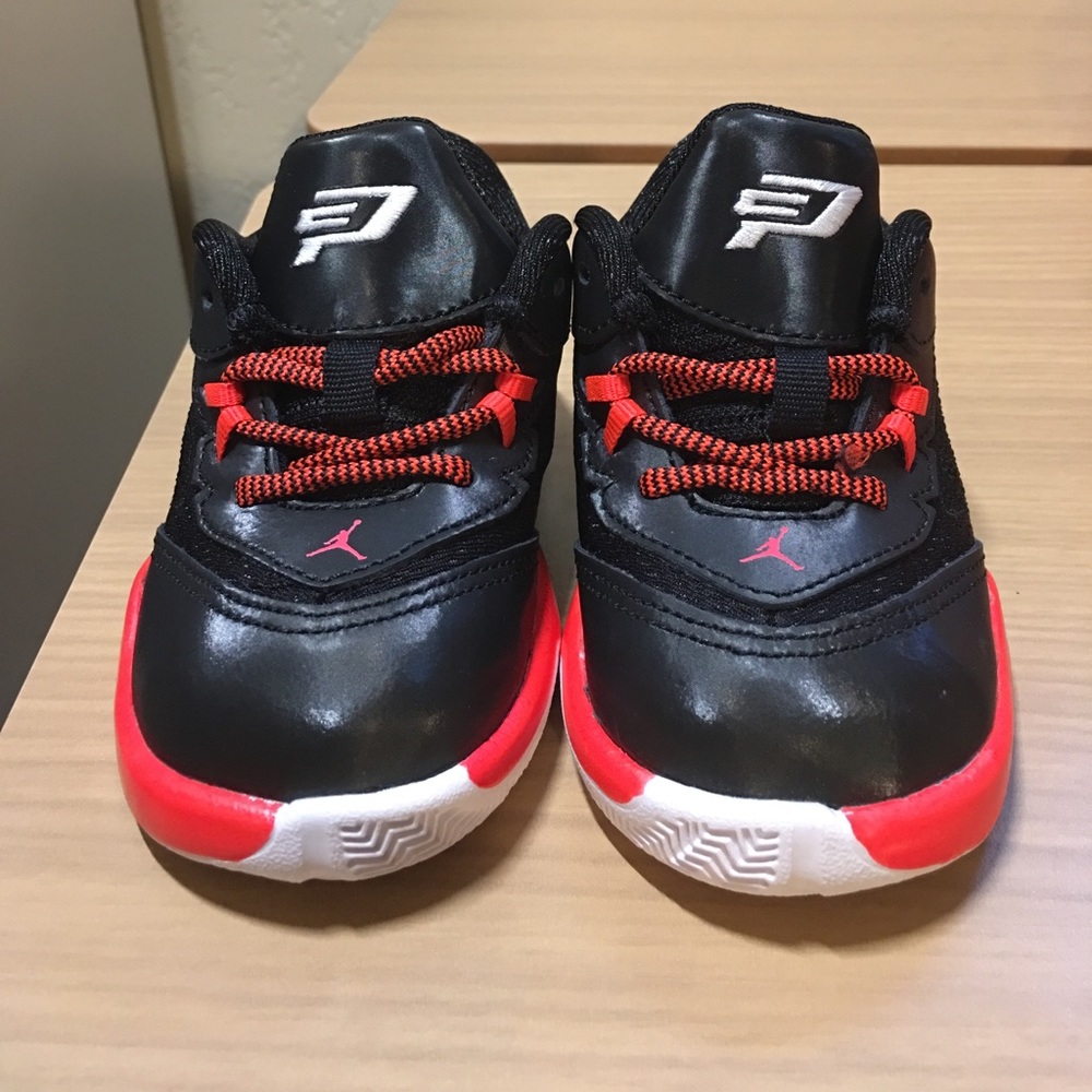 Brand new Jordan baby/toddler Shoes 6C