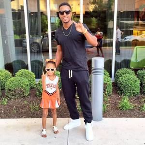 Meet your Posher, Ernest