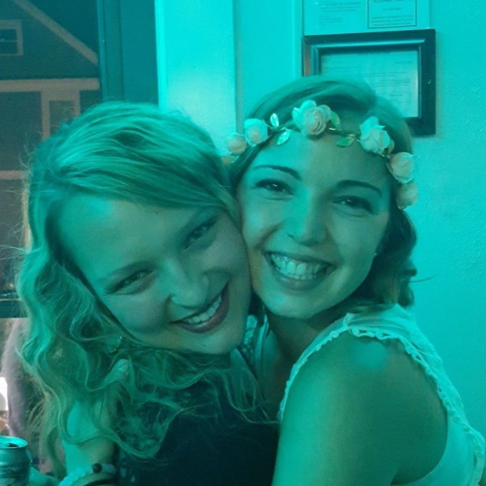 Meet your Posher, Courtney