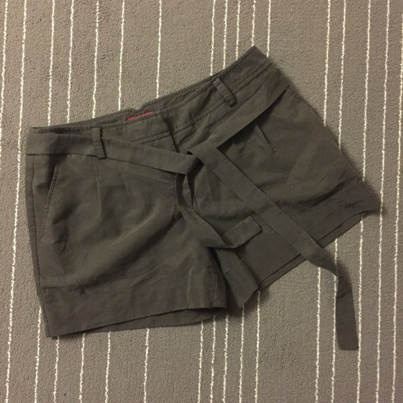Elle Pants - ELLE very soft women olive shorts with fabric belt