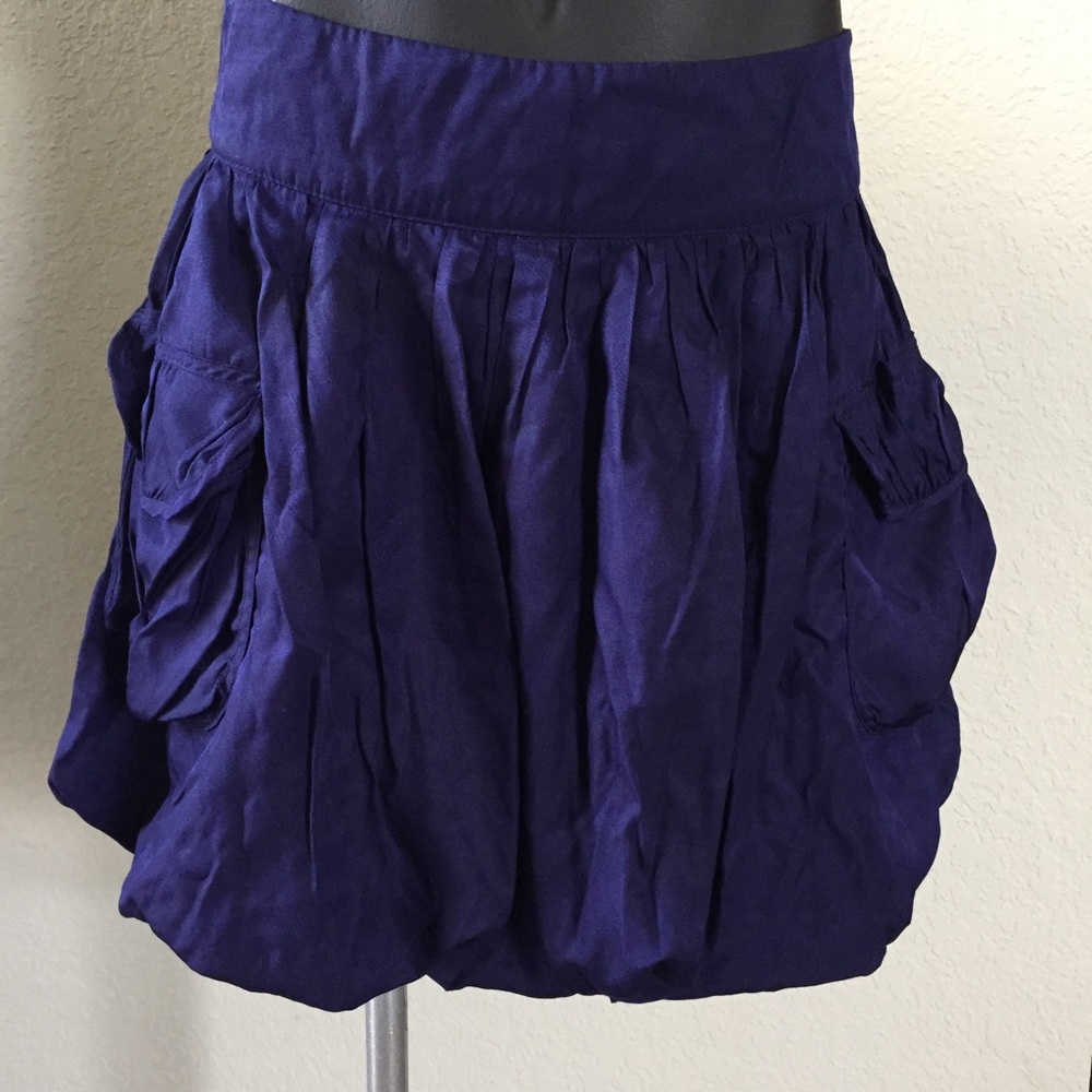 Blue bubble hem skirt