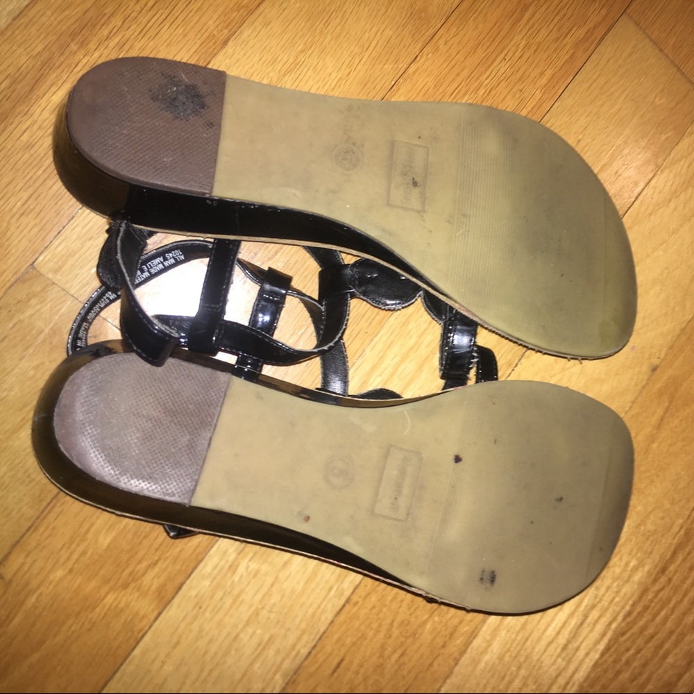 Expressions sandals!! - Picture 3 of 3