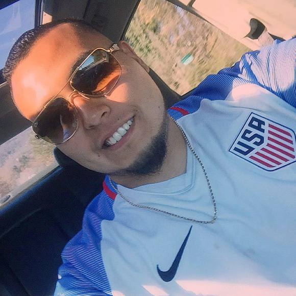 Meet your Posher, Luis - Picture 1 of 1