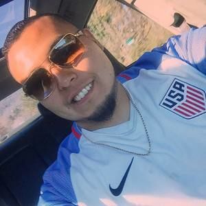 Meet your Posher, Luis