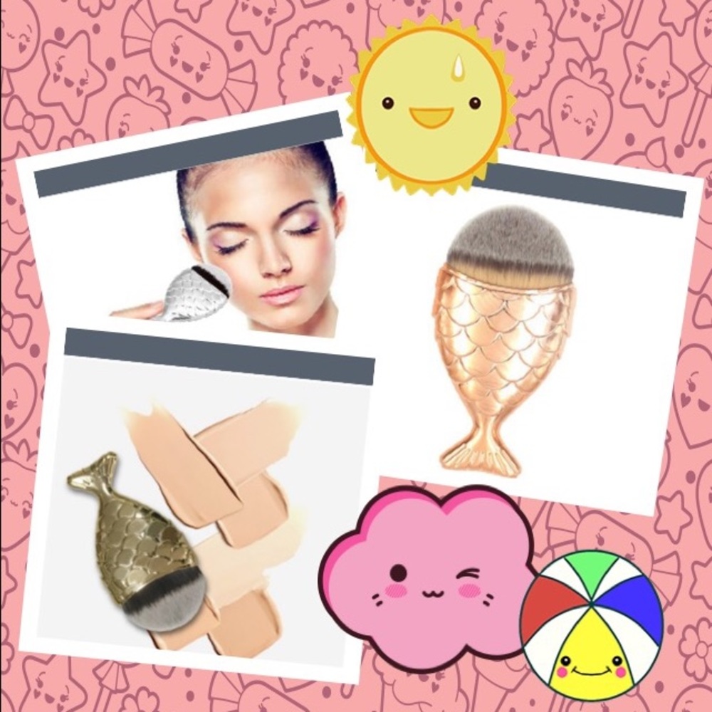 🚫SOLD🚫 🐬Rose Gold Mermaid Make up Brush🐬