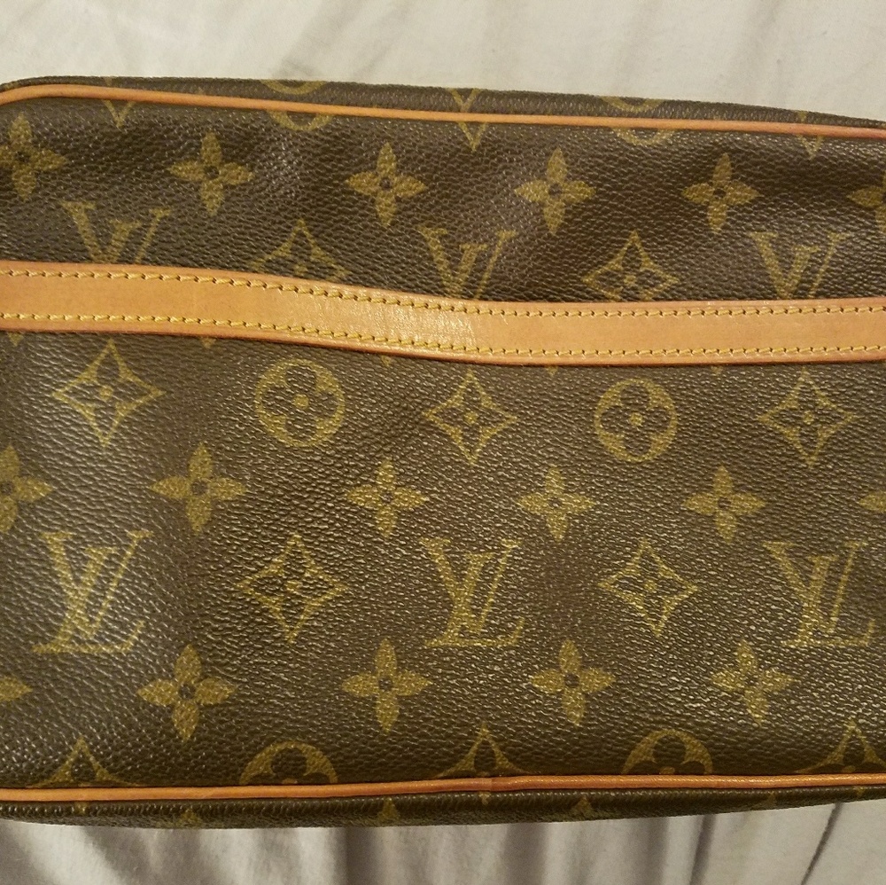 Louis Vuitton Compiegne 23 Pochette Clutch Bag