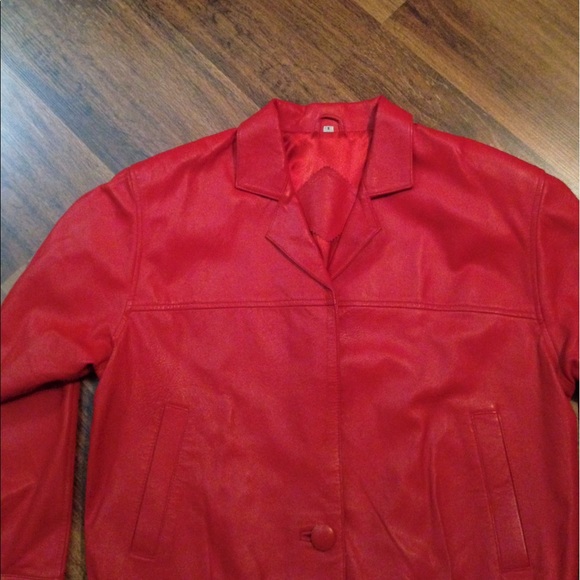 🔴2/$10 or 5/$20 Vintage Soft Red Leather Jacket - Picture 2 of 8