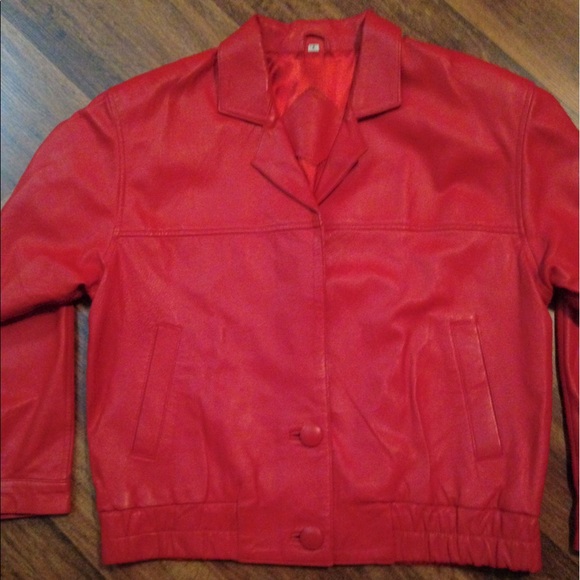 🔴2/$10 or 5/$20 Vintage Soft Red Leather Jacket - Picture 3 of 8
