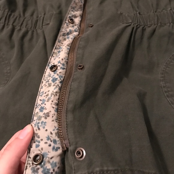 Army Green Anorak/Parka jacket - Picture 3 of 5