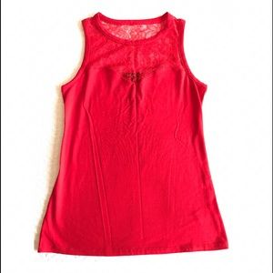 New! Red sleeveless top with lace😍