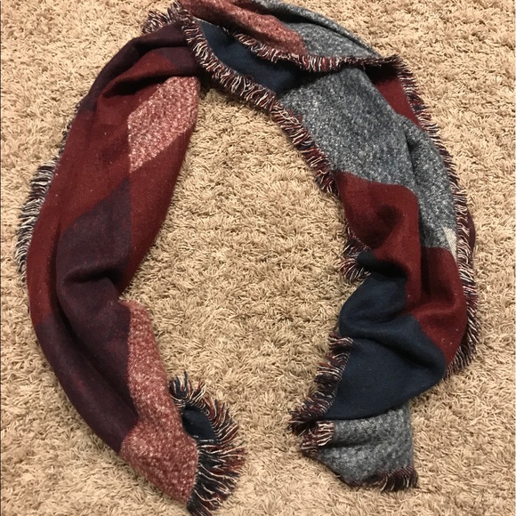 Oversize Scarf from Nordstrom - Picture 2 of 3