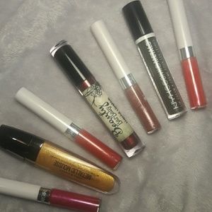 7 Varied metallic lippies