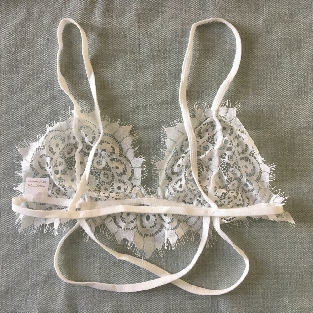 'Lily' White Lace Bralette - Picture 3 of 4
