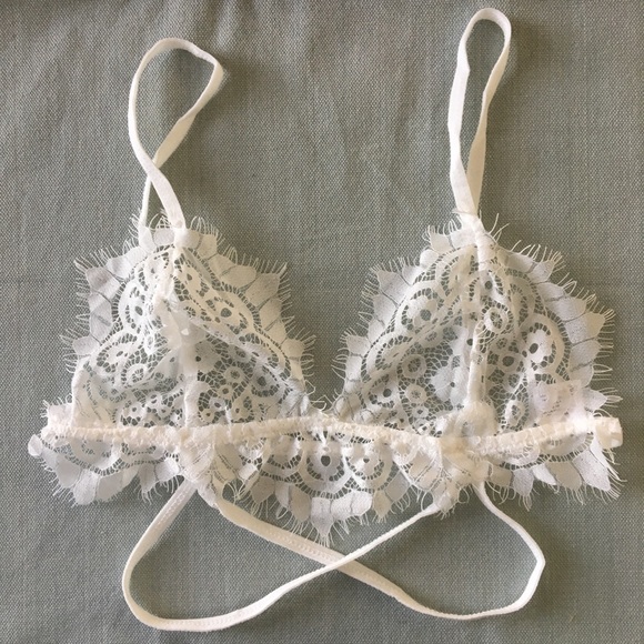 'Lily' White Lace Bralette - Picture 2 of 4