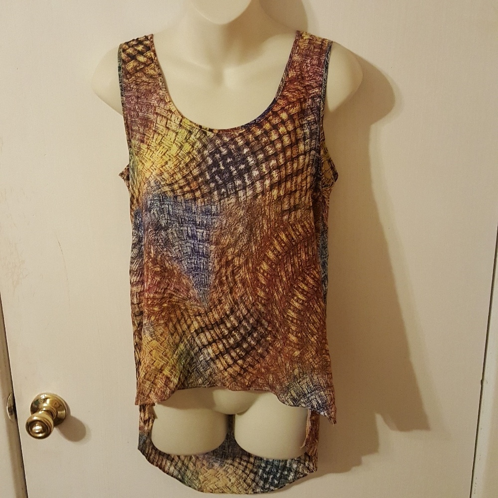 Piko multi color light tank top NWT