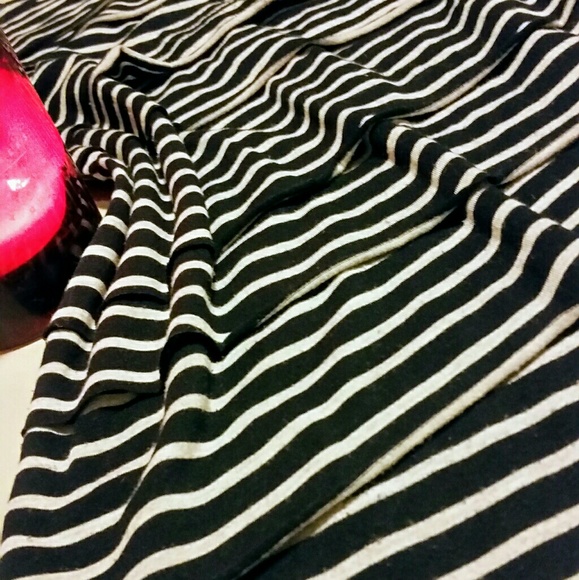 Versatile Verve Layered Ruffle Top! - Picture 4 of 4