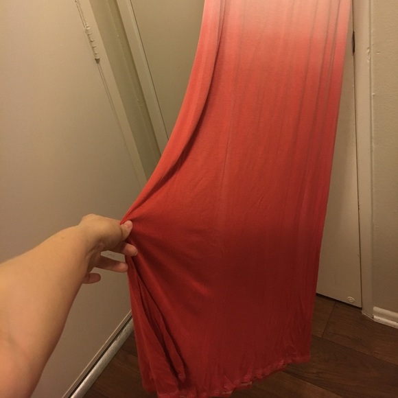 Floor length ❤ dress MAKE ME A OFFER!!!!! - Picture 3 of 4